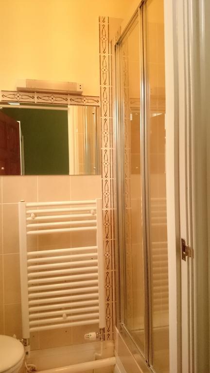 Bankside Bed & Breakfast 세인트오스틀 객실 사진